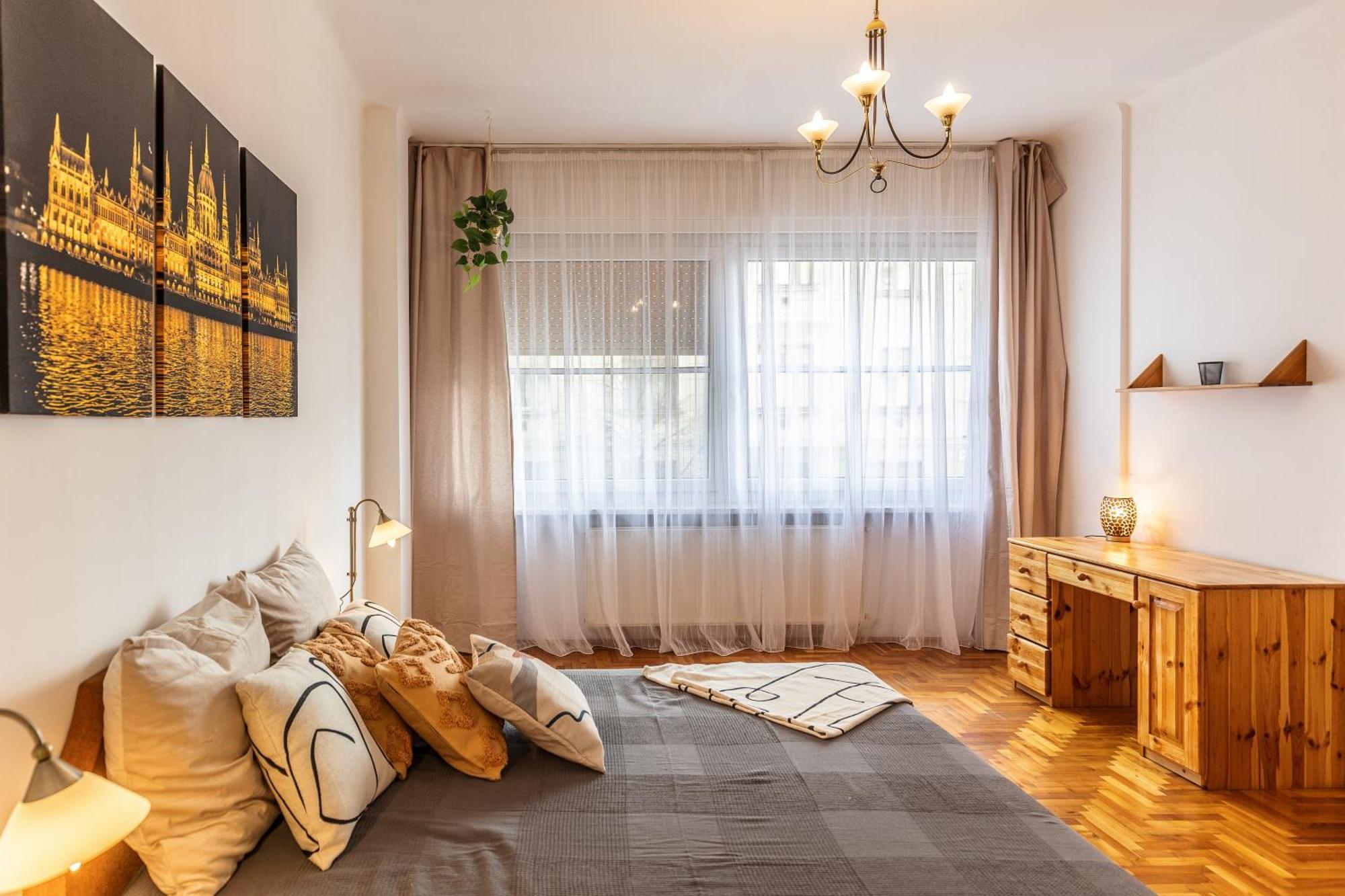 Bright & Spacious Riverside Apartment With Balcony Budapest Extérieur photo